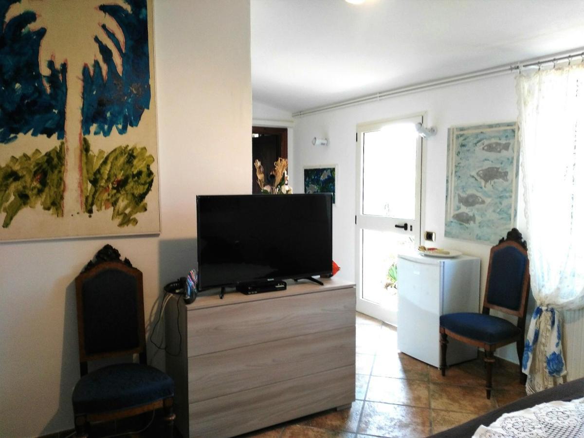B&B Glamping Semaforo Capo Sperone SantʼAntìoco Kültér fotó